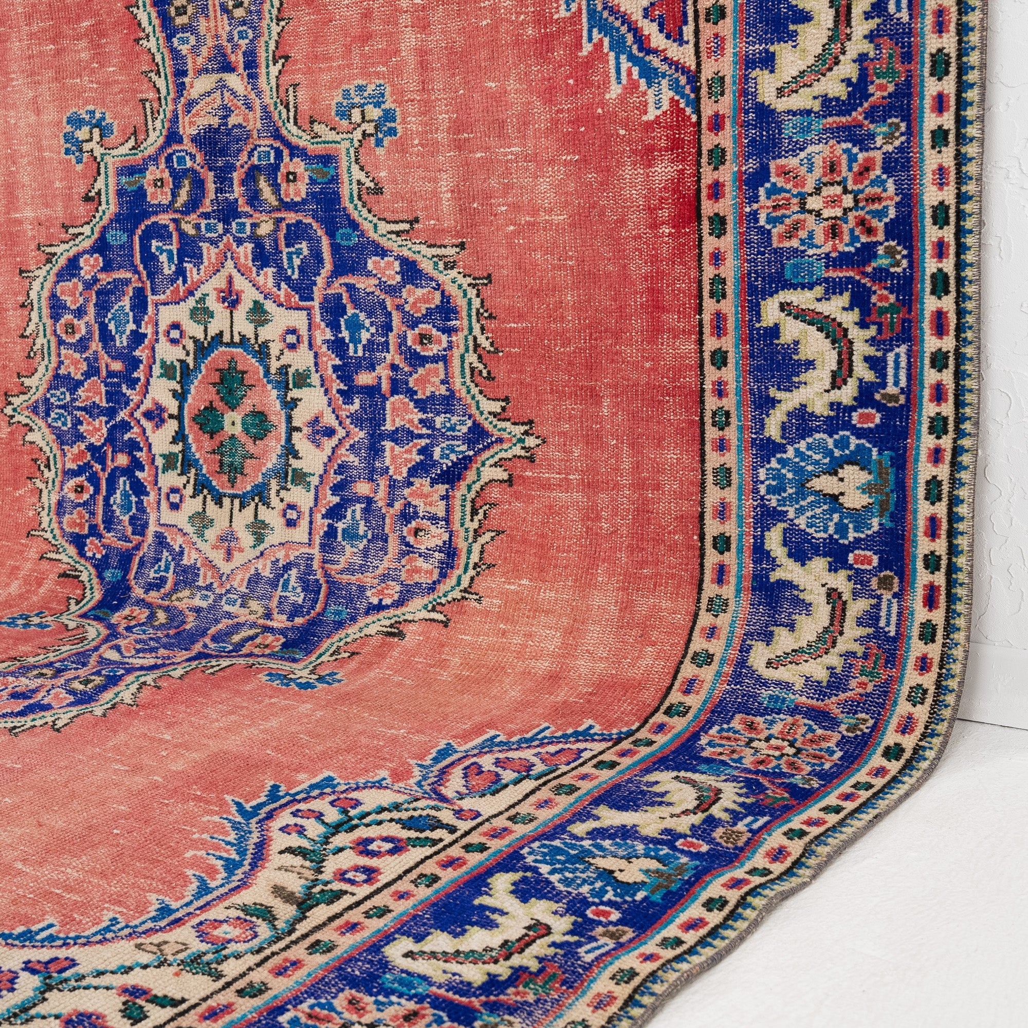 Elvayne - Vintage Turkish Area Rug