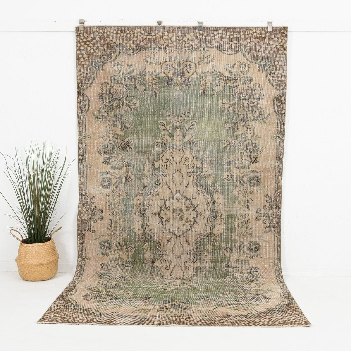 Kelindra - Vintage Turkish Area Rug