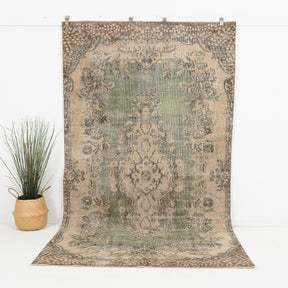 Kelindra - Vintage Turkish Area Rug