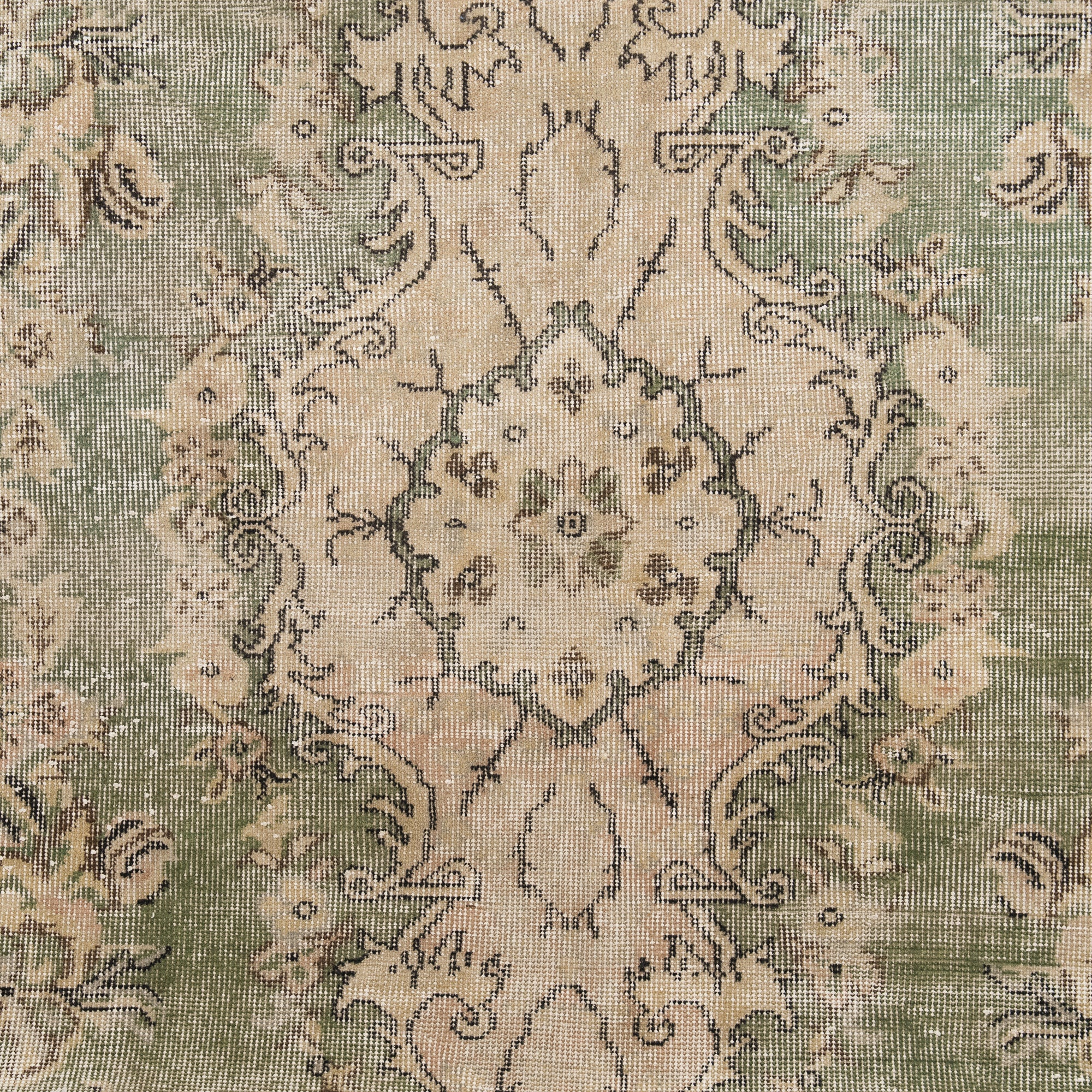 Kelindra - Vintage Turkish Area Rug