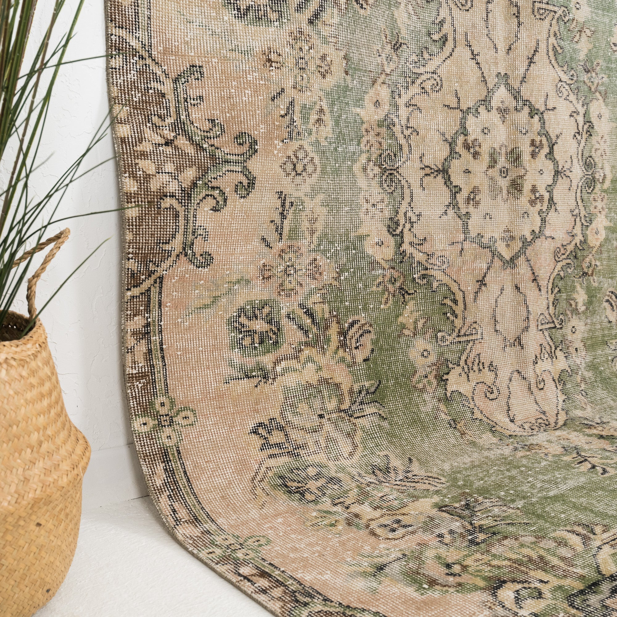 Kelindra - Vintage Turkish Area Rug