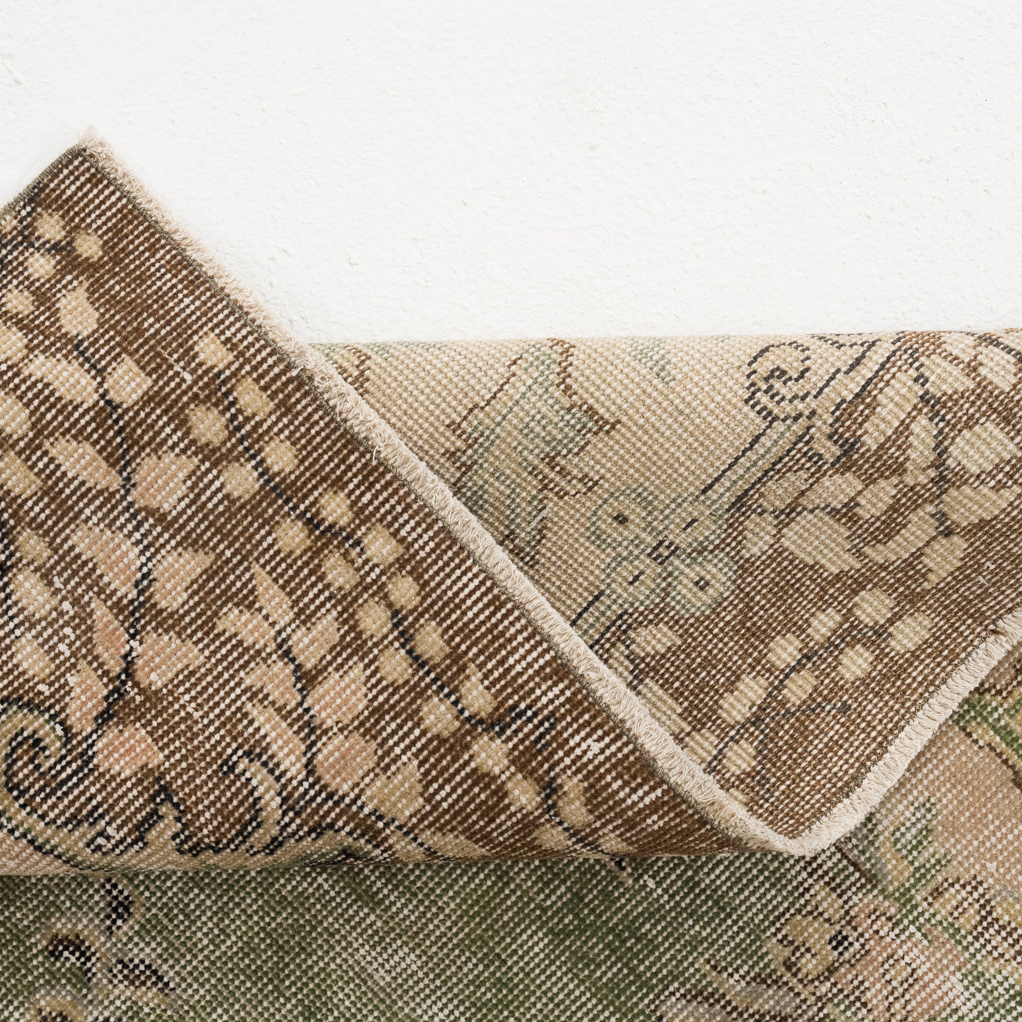 Kelindra - Vintage Turkish Area Rug