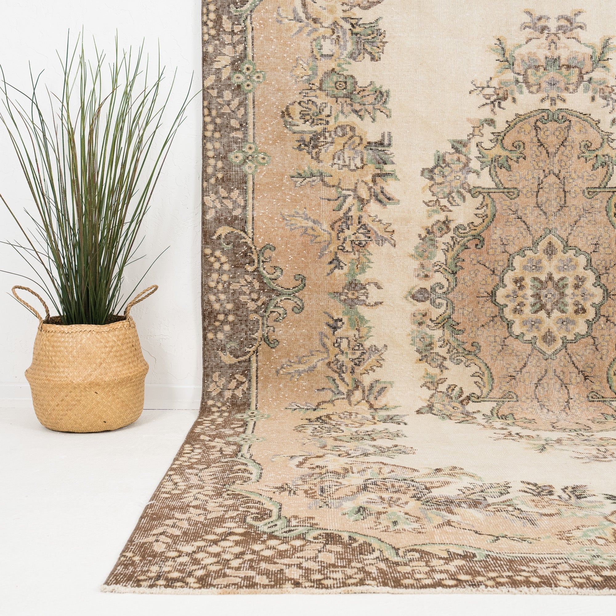 Zareli - Vintage Turkish Area Rug