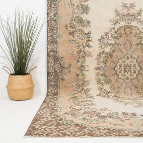 Zareli - Vintage Turkish Area Rug