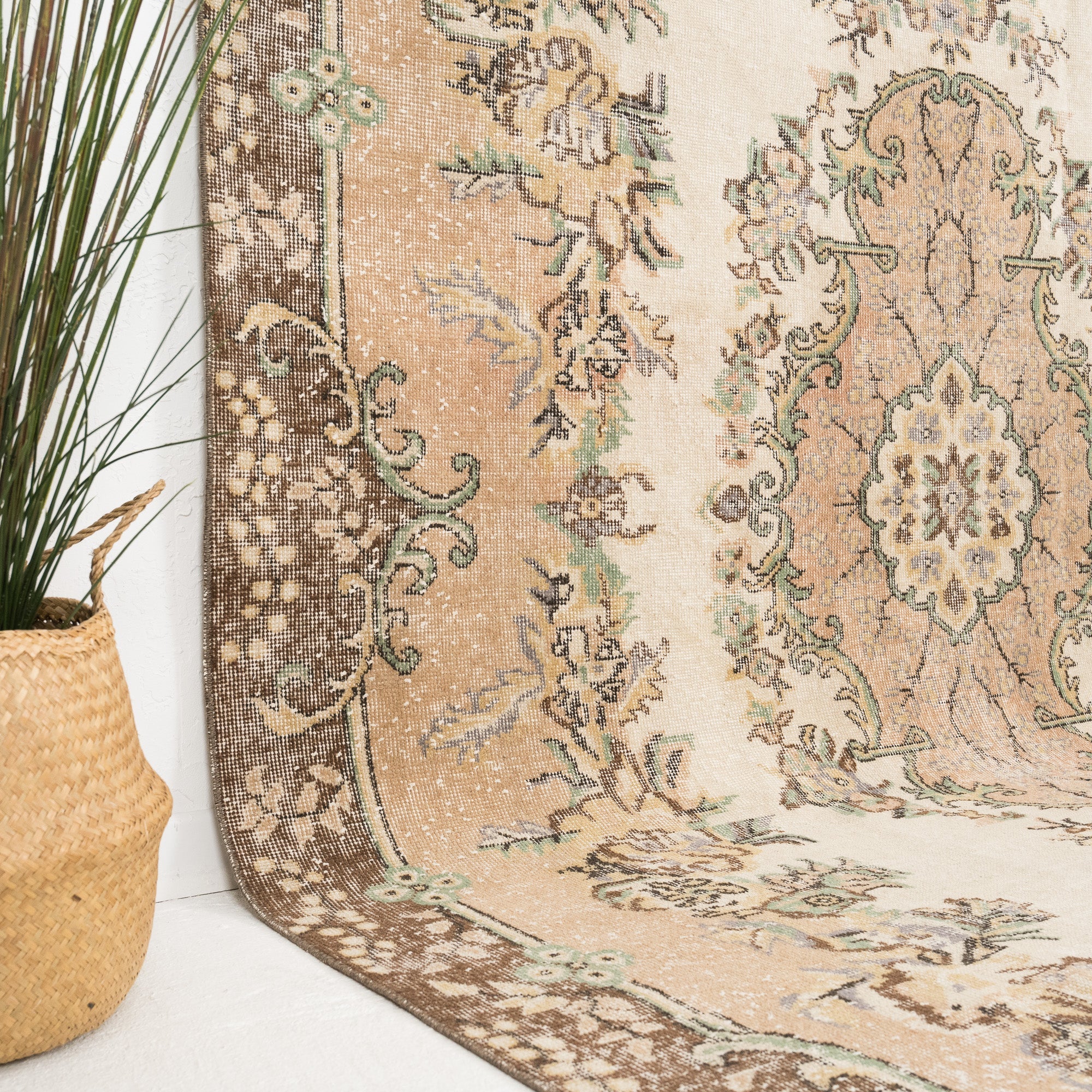 Zareli - Vintage Turkish Area Rug