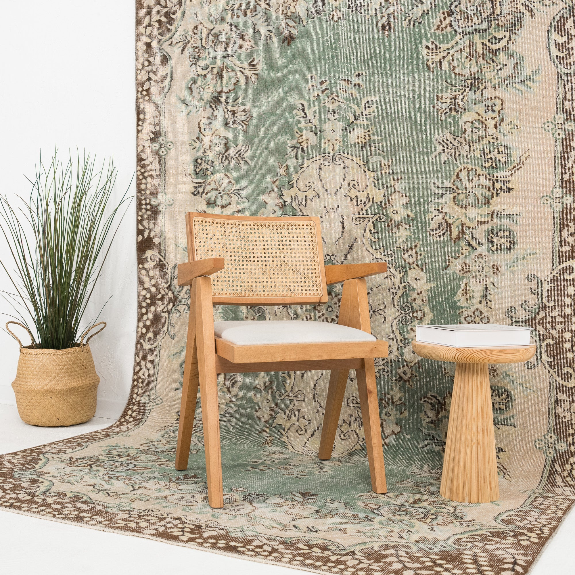 Sorevia - Vintage Turkish Area Rug