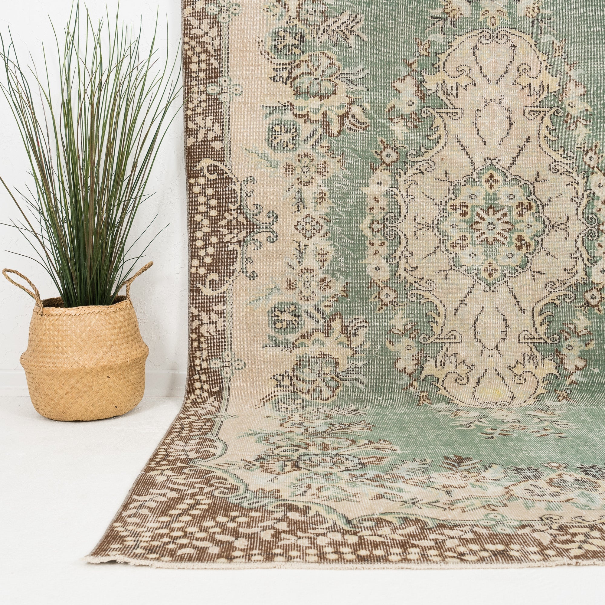 Sorevia - Vintage Turkish Area Rug