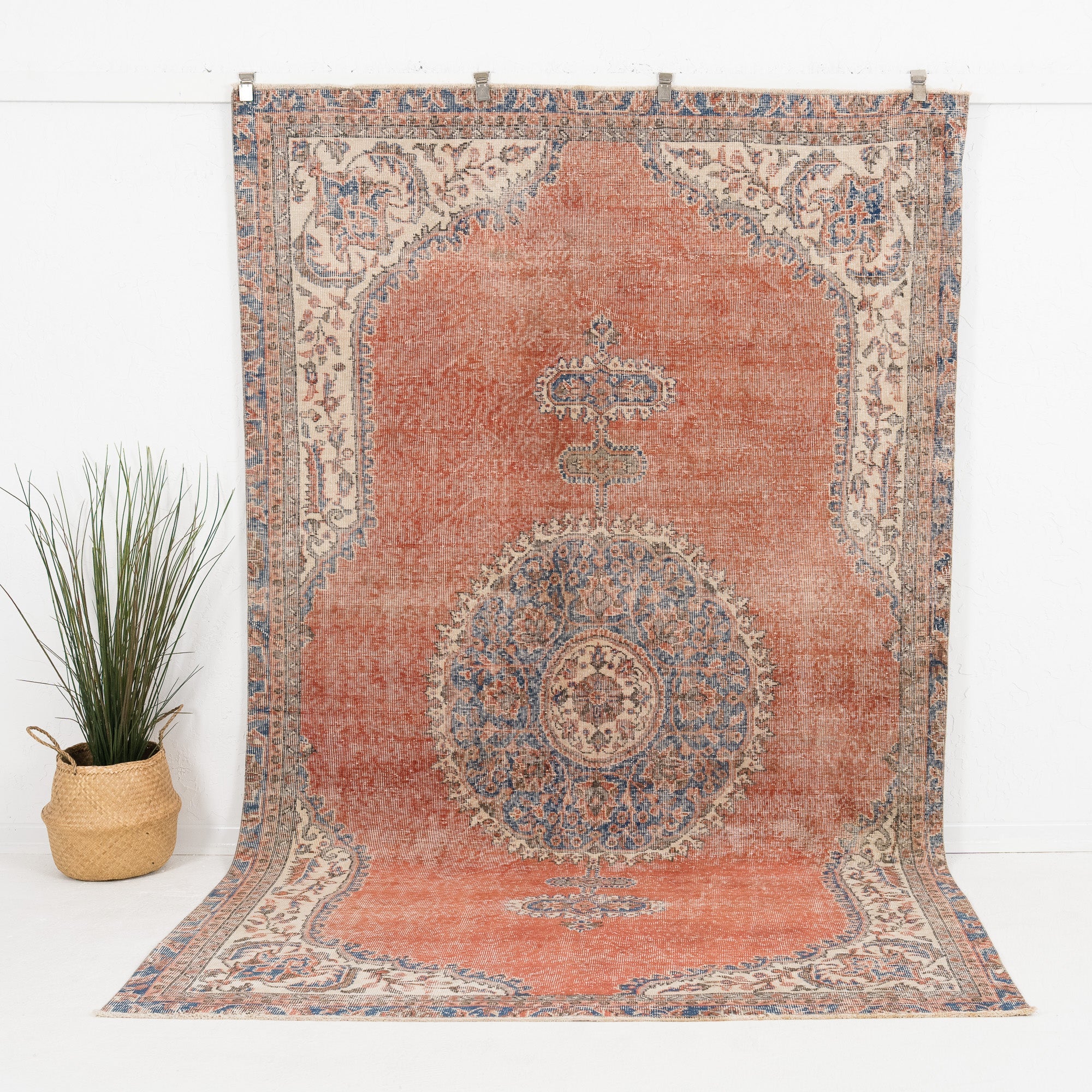 6' x 10' - Vintage Turkish Area Rug, Red - Isaleth | Kuden Rugs