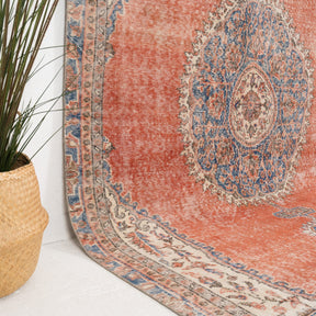 Isaleth - Vintage Turkish Area Rug