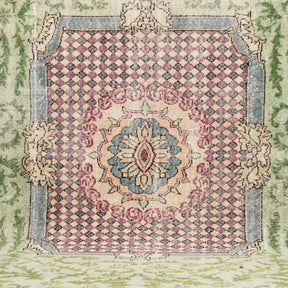 Orianesse - Vintage Turkish Area Rug