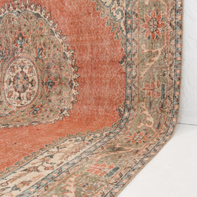 Caedrine - Vintage Turkish Area Rug