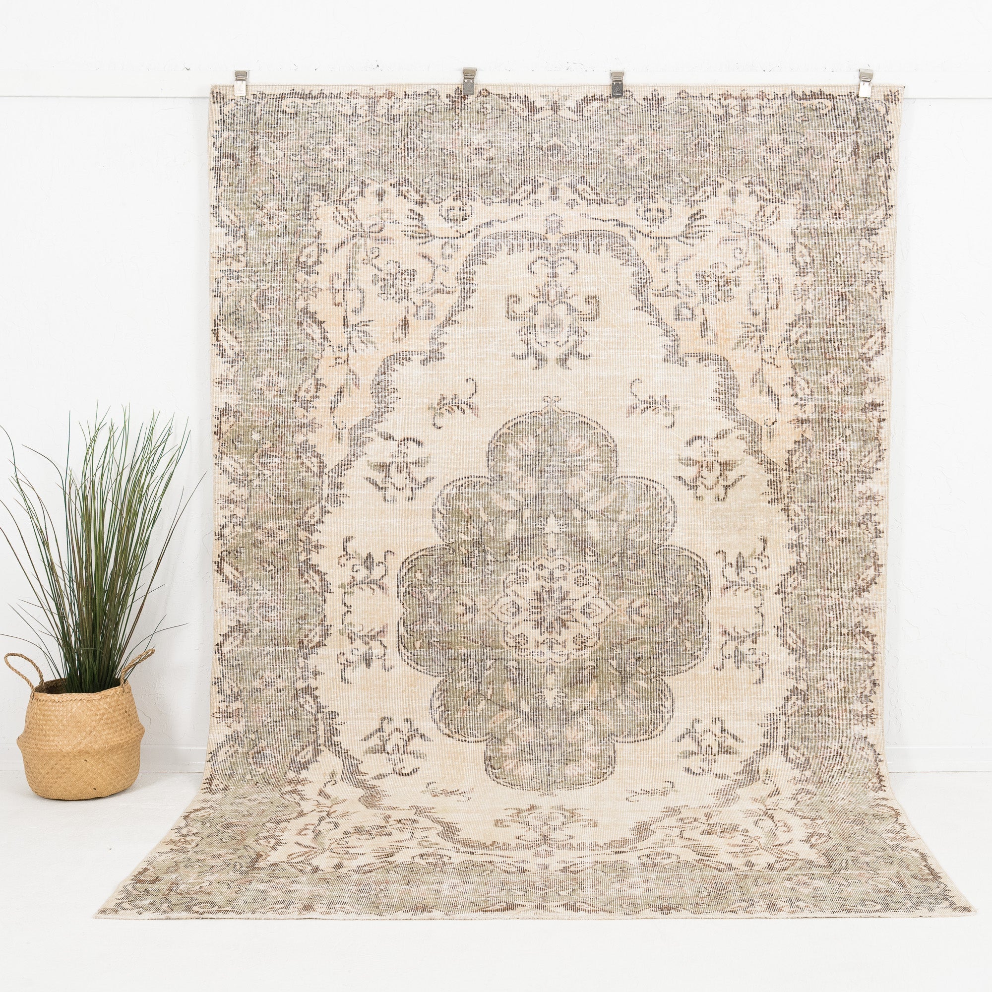 6' x 10' - Vintage Turkish Area Rug, Beige - Miralynne | Kuden Rugs