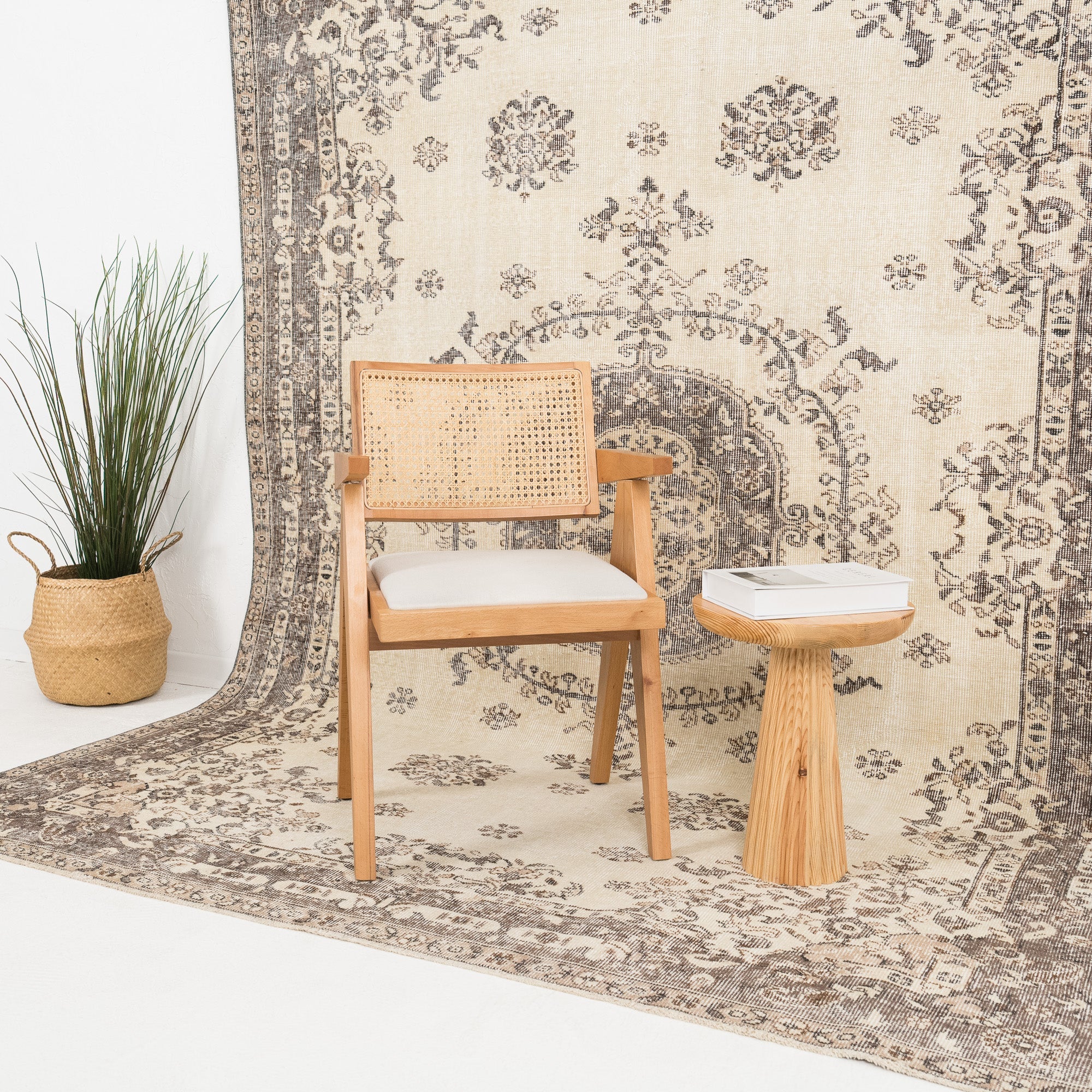 Seliora - Vintage Turkish Area Rug