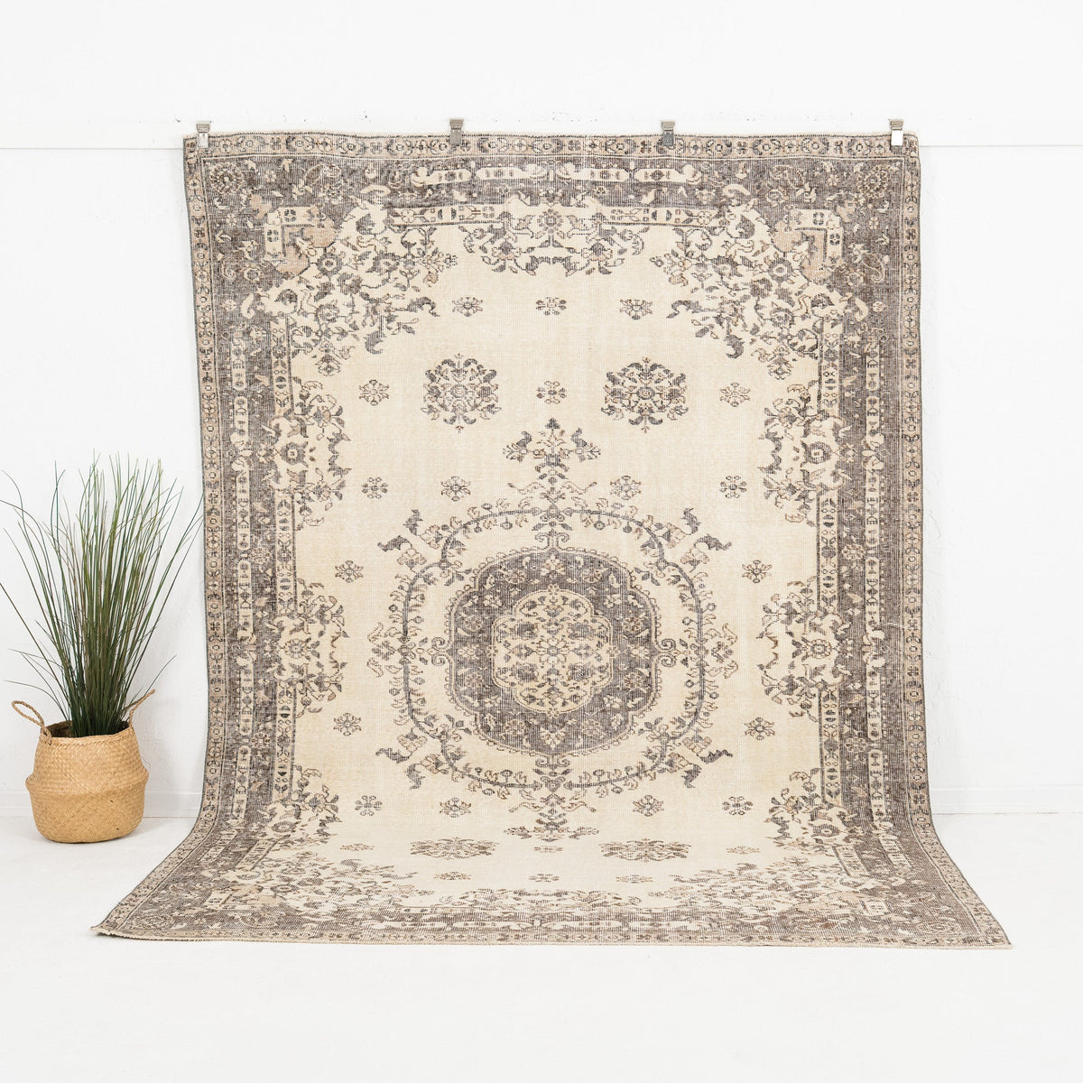 Seliora - Vintage Turkish Area Rug