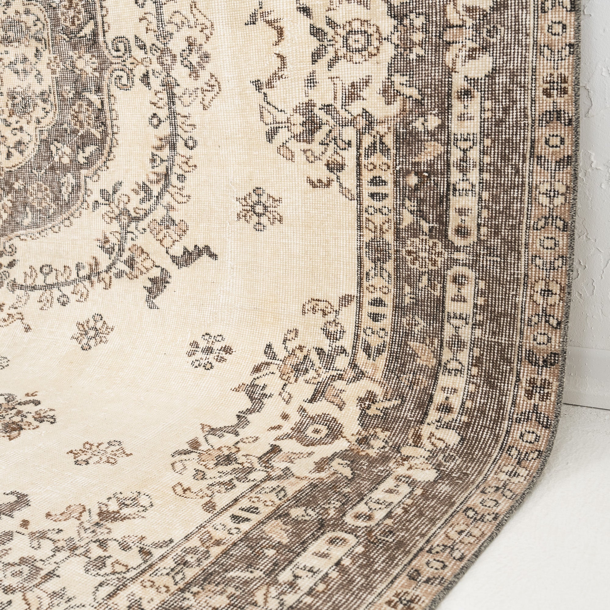 Seliora - Vintage Turkish Area Rug