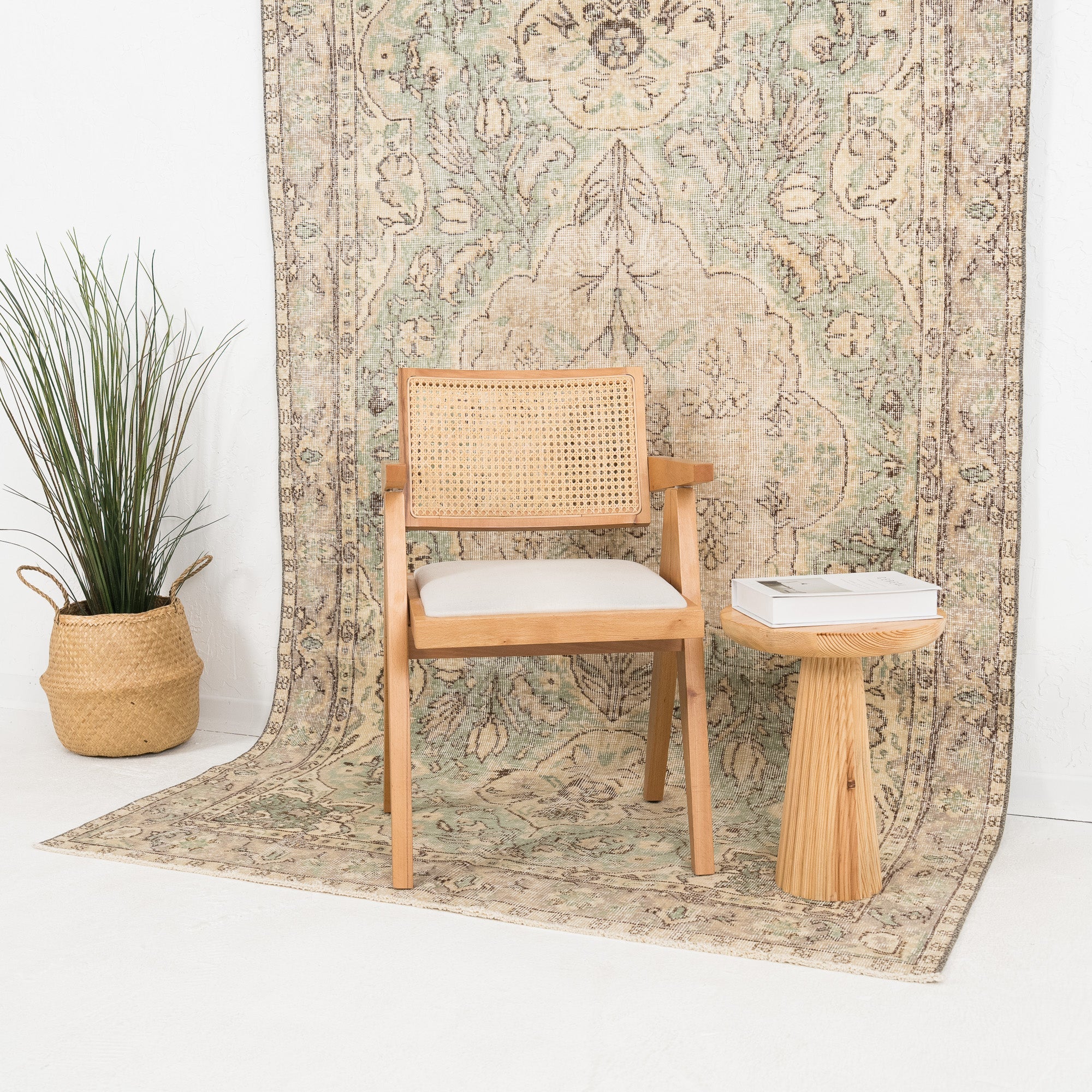 Selvoria - Vintage Turkish Area Rug