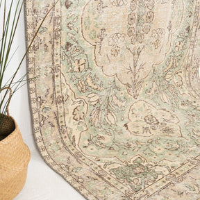 Selvoria - Vintage Turkish Area Rug