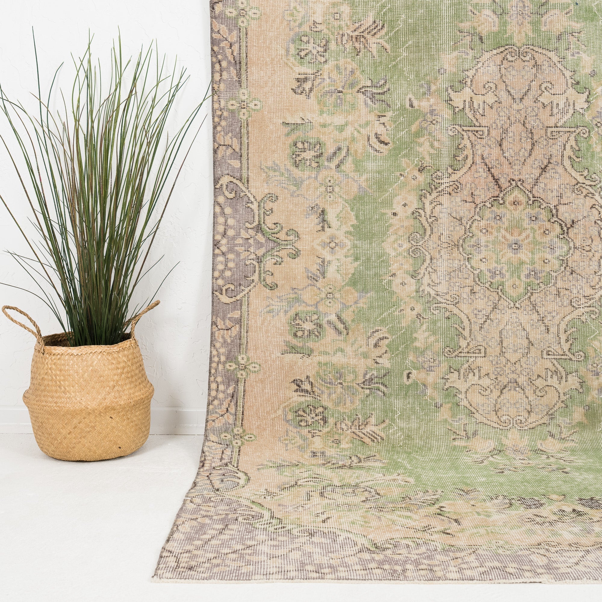 Avryelle - Vintage Turkish Area Rug