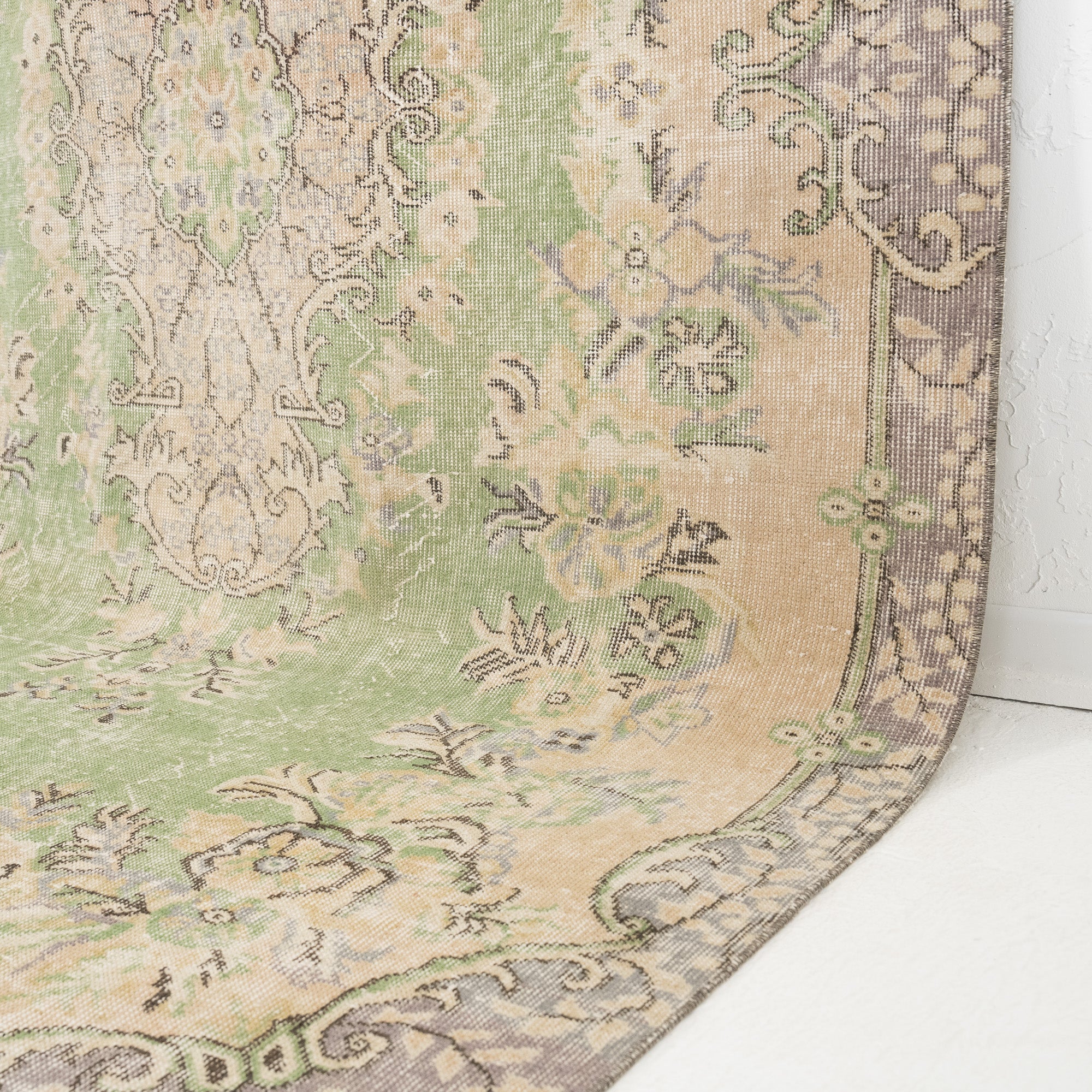 Avryelle - Vintage Turkish Area Rug