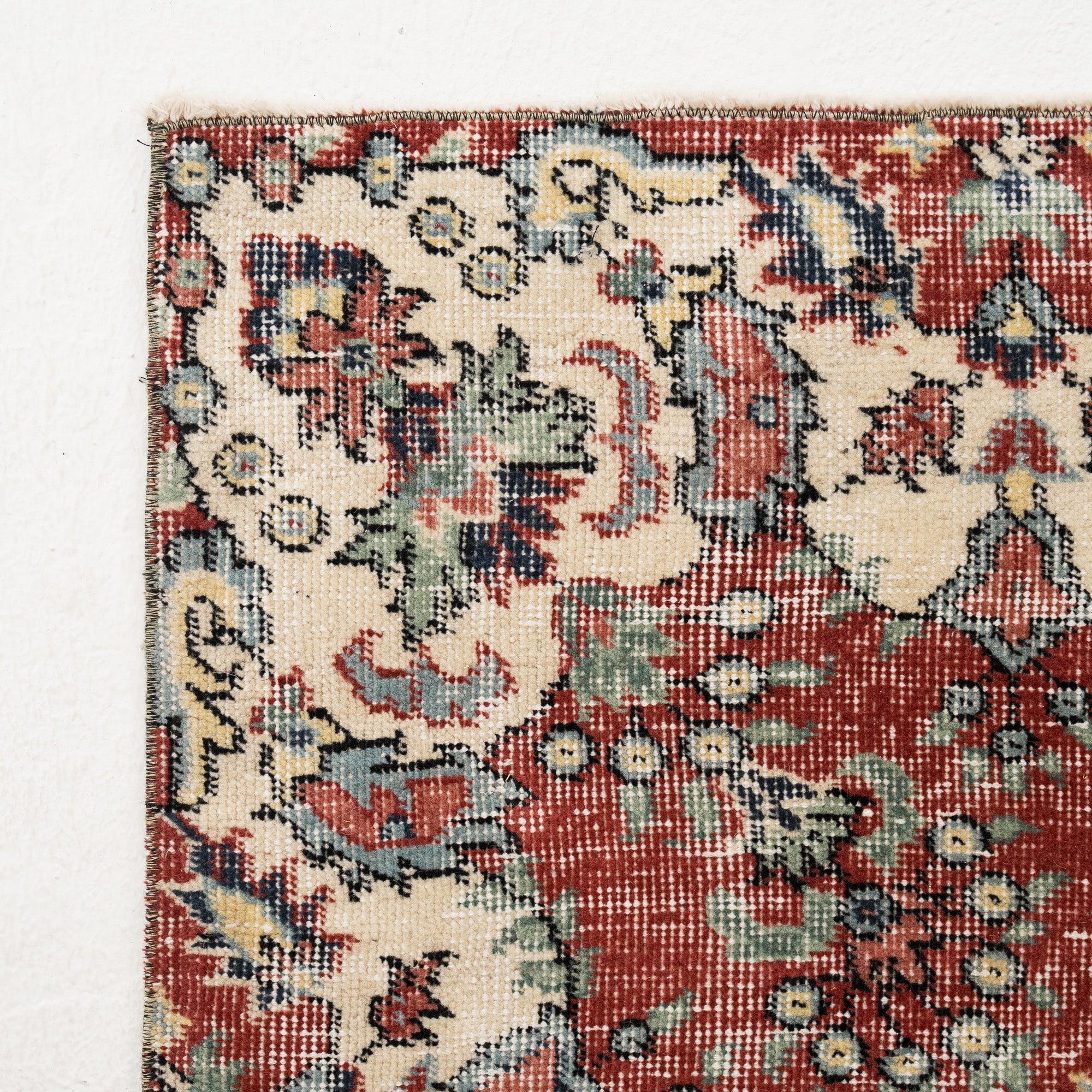 Arlithia - Vintage Turkish Area Rug