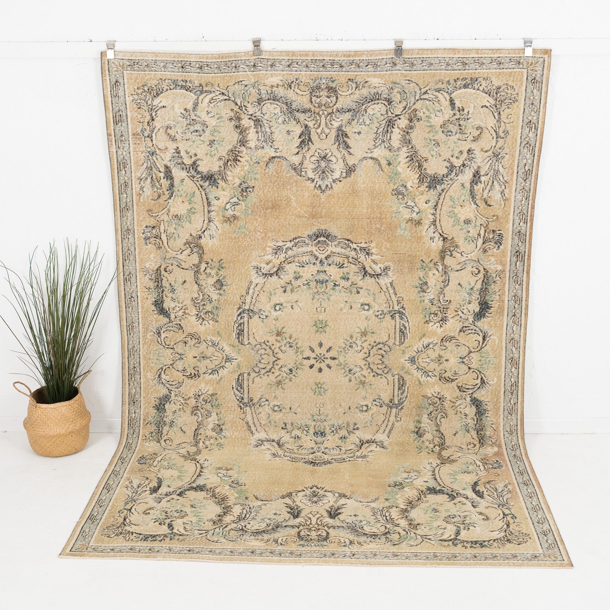 Elsinaya - Vintage Turkish Area Rug