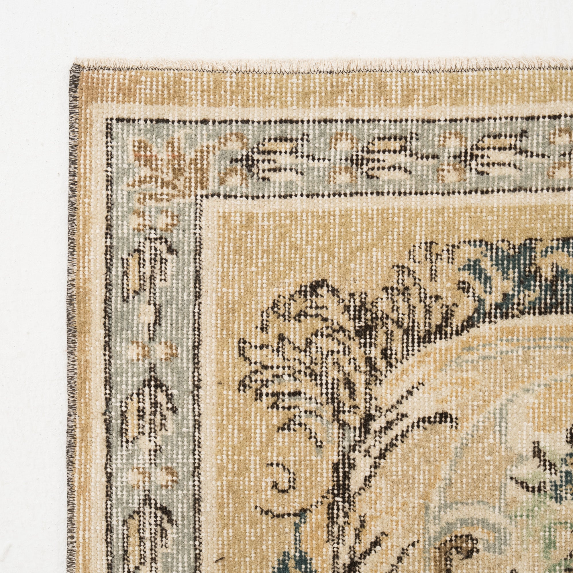 Elsinaya - Vintage Turkish Area Rug