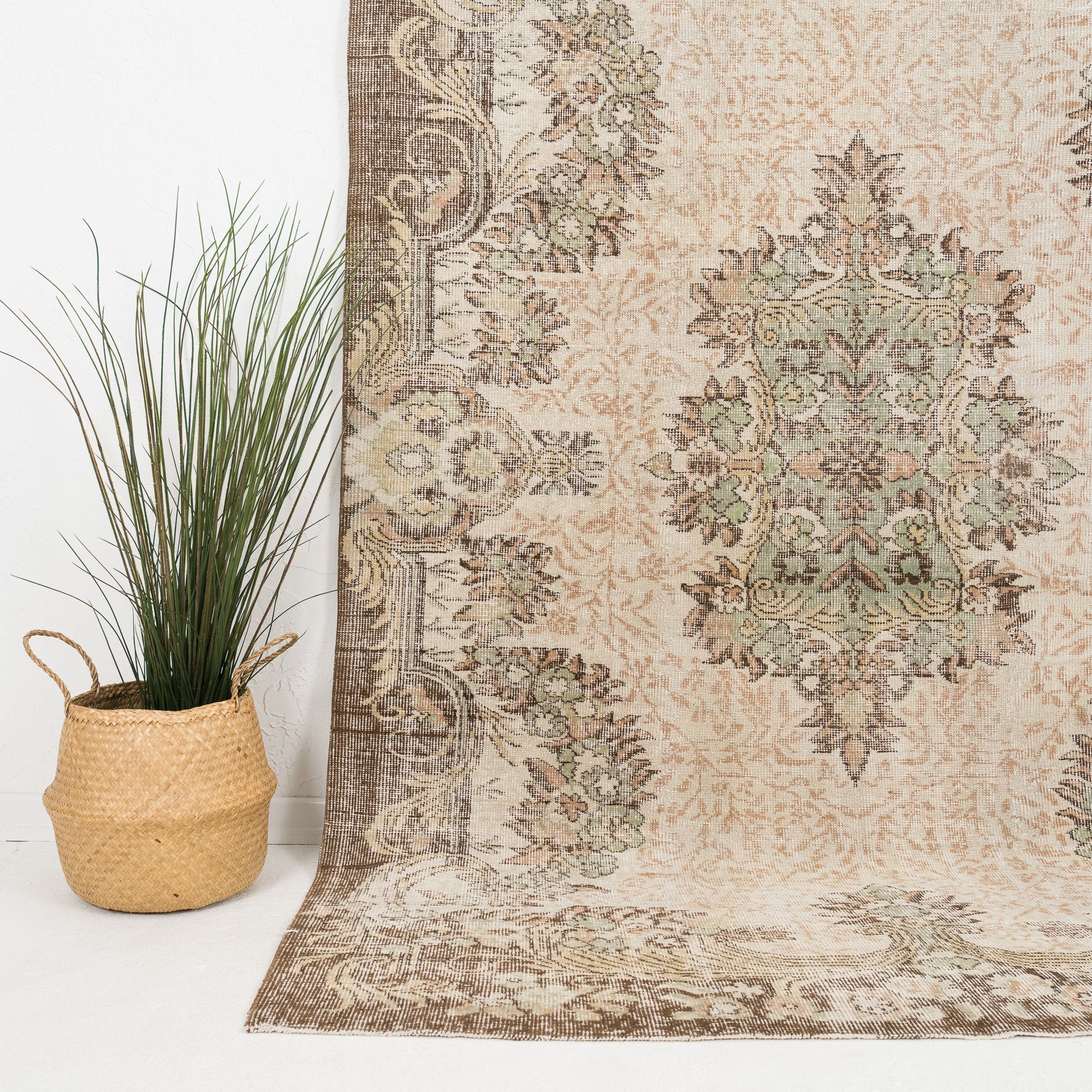 Sorenya - Vintage Turkish Area Rug