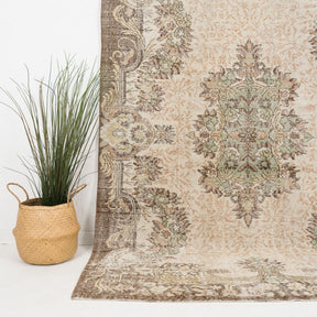 Sorenya - Vintage Turkish Area Rug