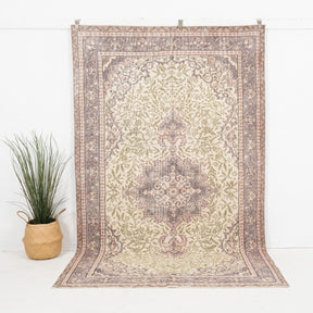 Lyravelle - Vintage Turkish Area Rug