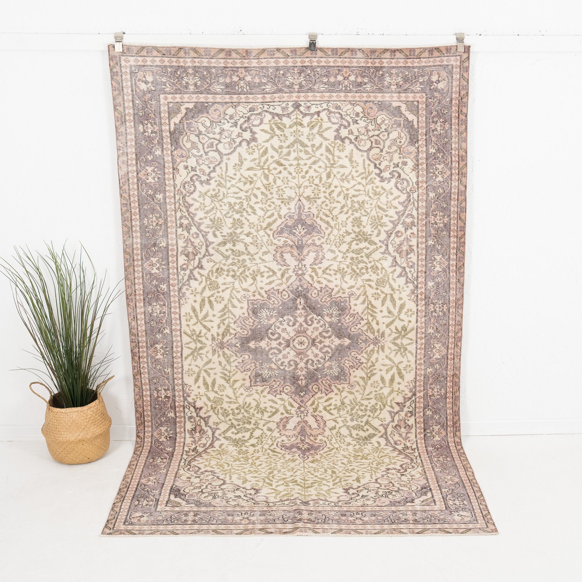 Lyravelle - Vintage Turkish Area Rug