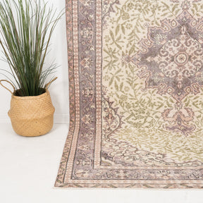 Lyravelle - Vintage Turkish Area Rug