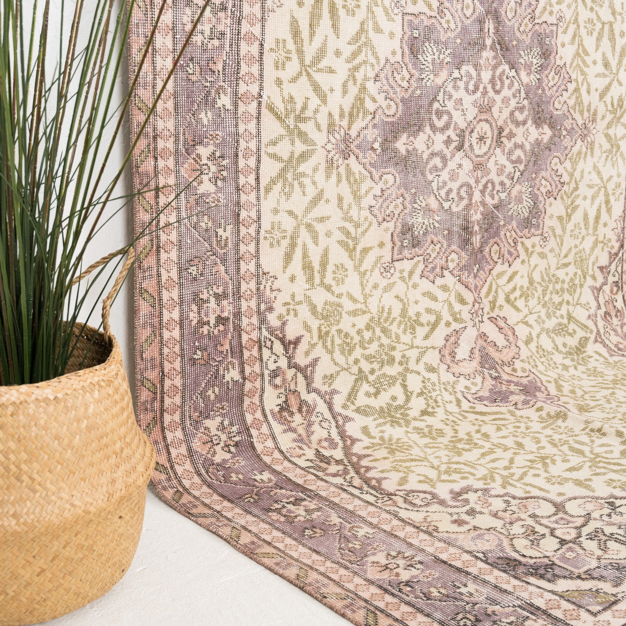 Lyravelle - Vintage Turkish Area Rug