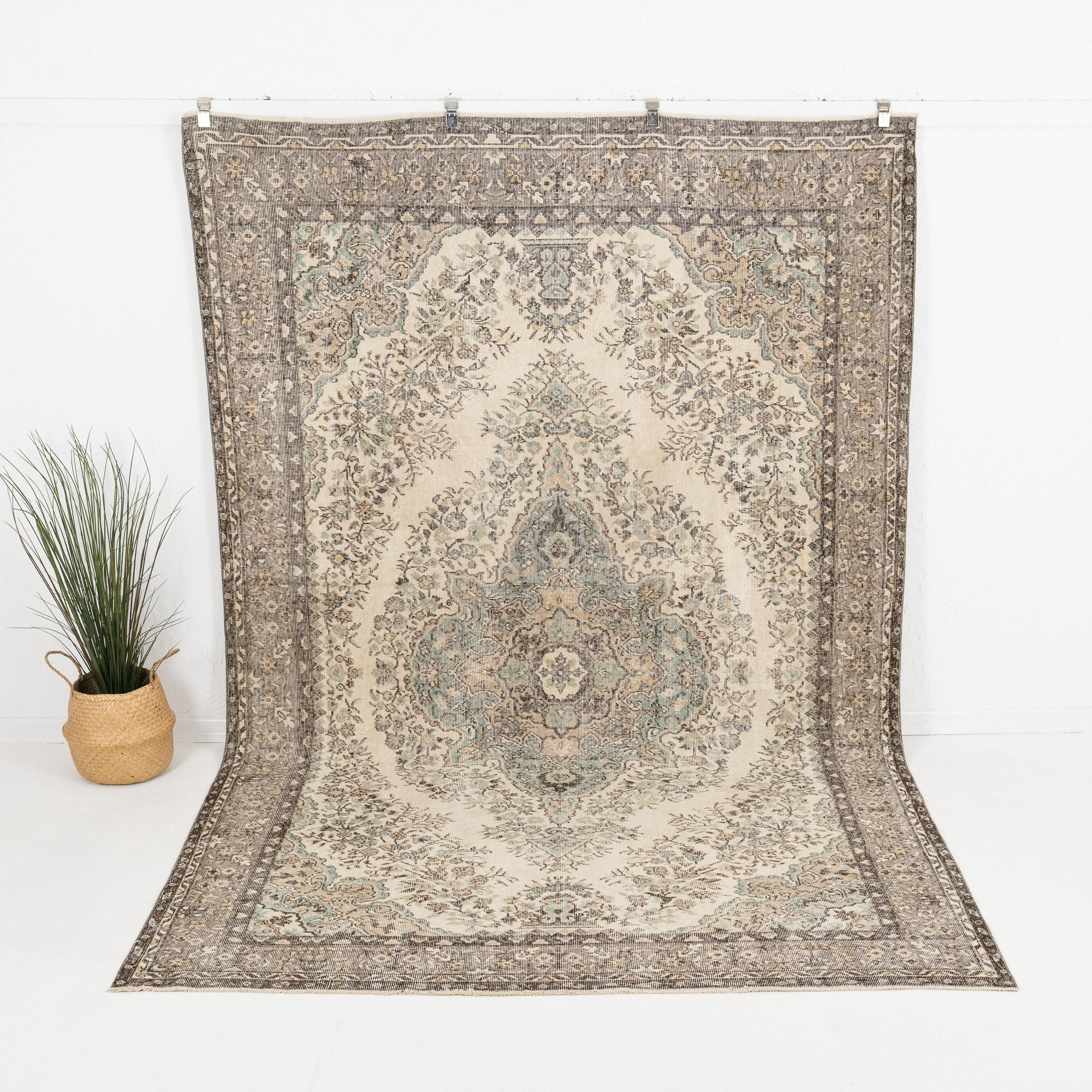 Elyndra - Vintage Turkish Area Rug