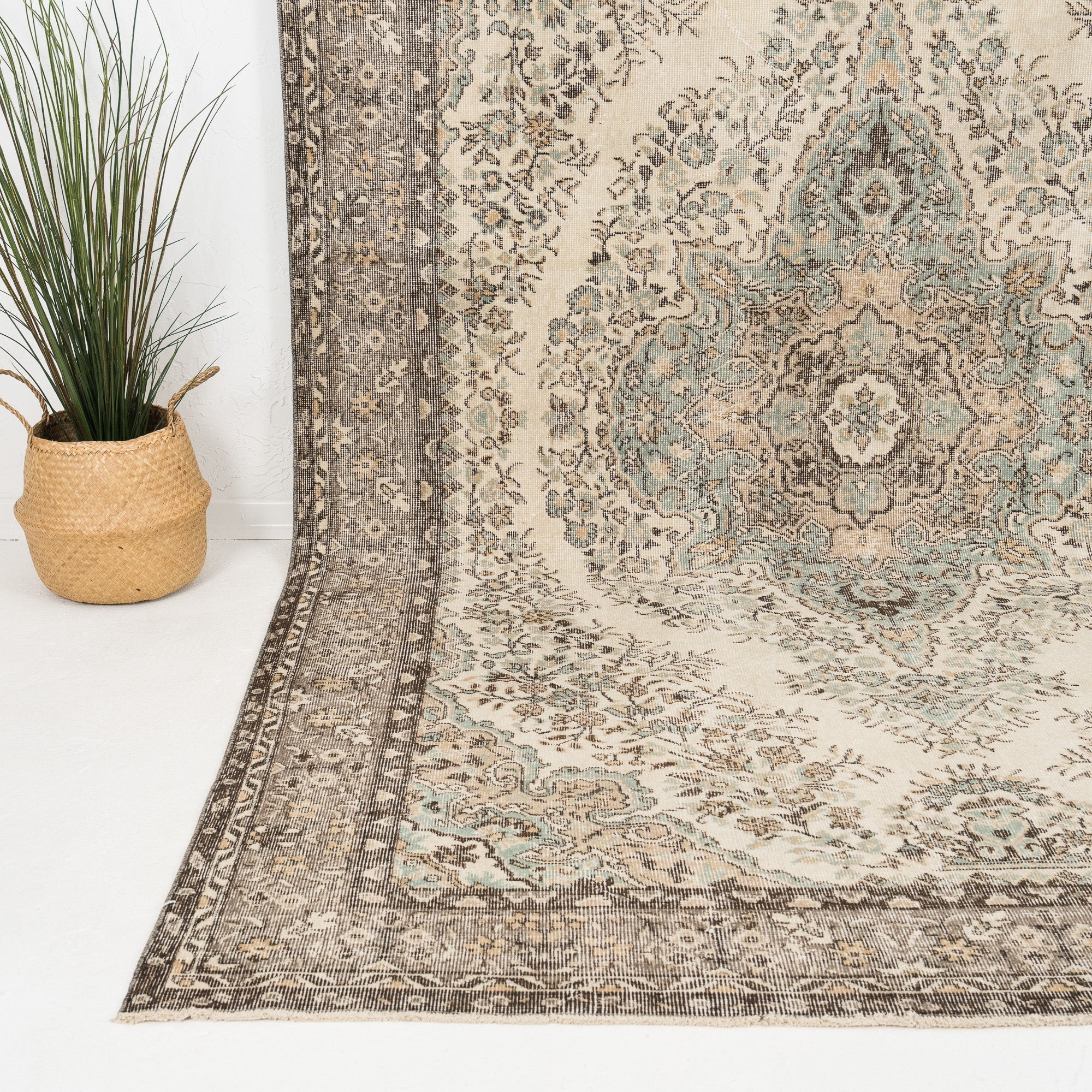 Elyndra - Vintage Turkish Area Rug