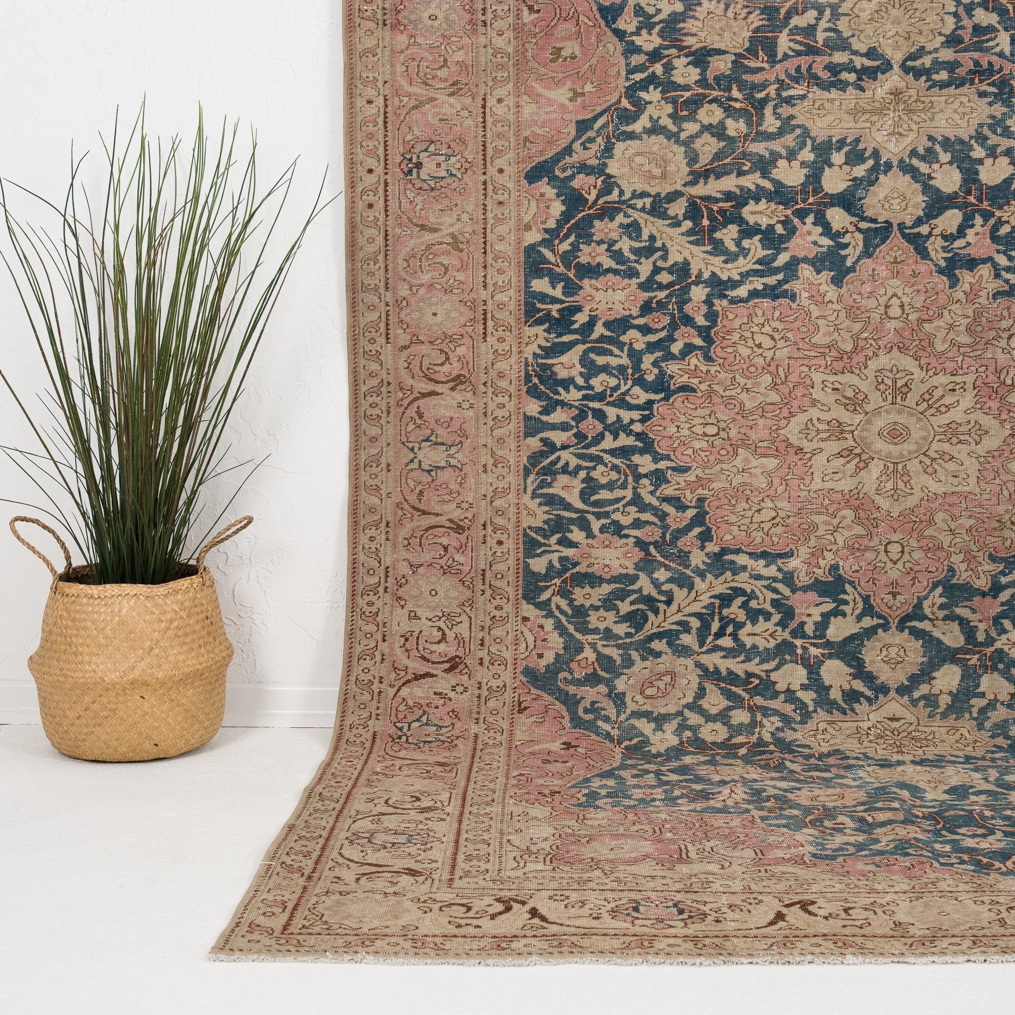 Nyrelia - Vintage Turkish Area Rug