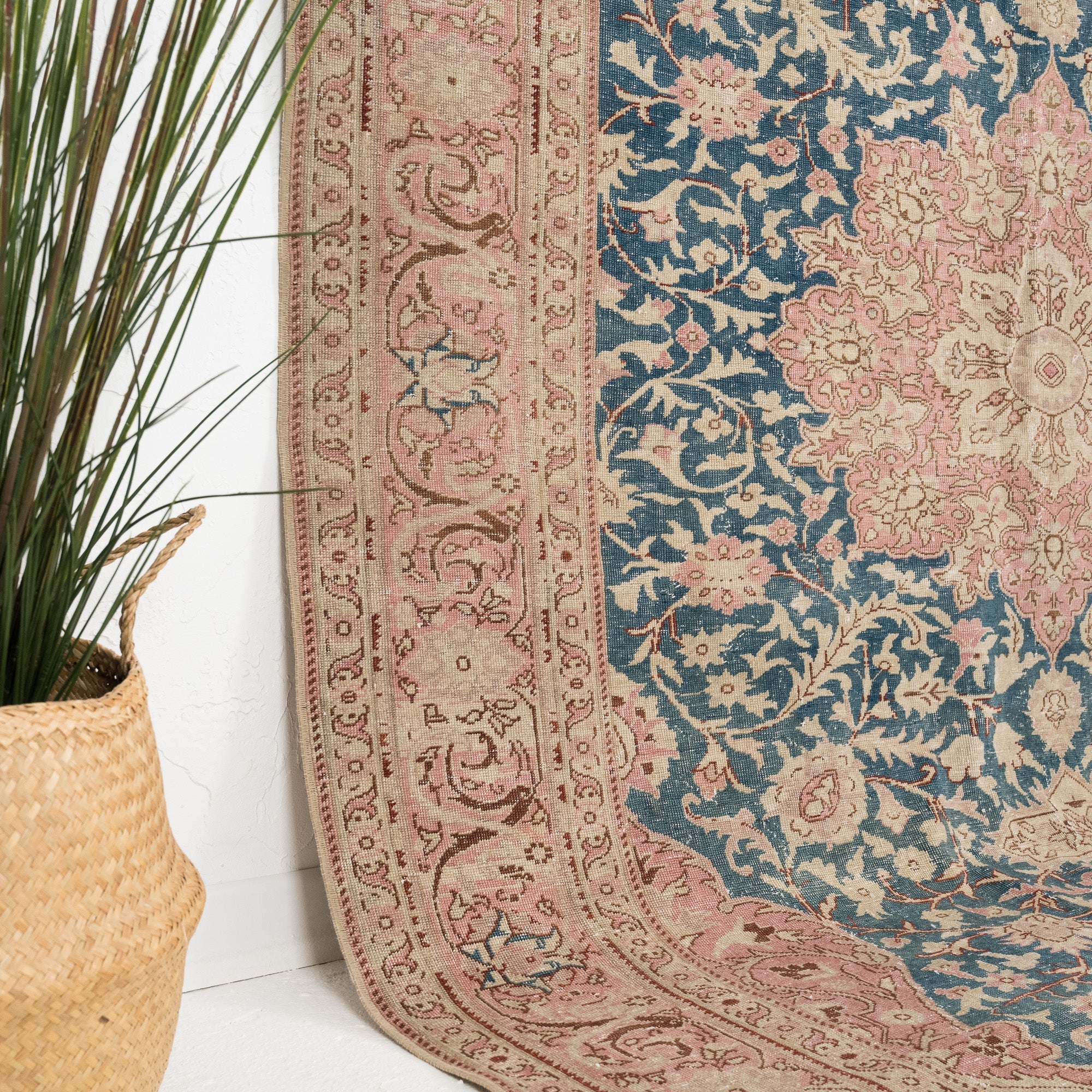 Nyrelia - Vintage Turkish Area Rug