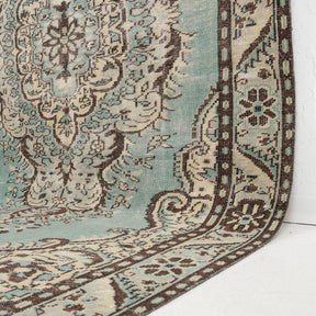 Vairis - Vintage Turkish Area Rug