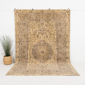 Novalise - Vintage Turkish Area Rug