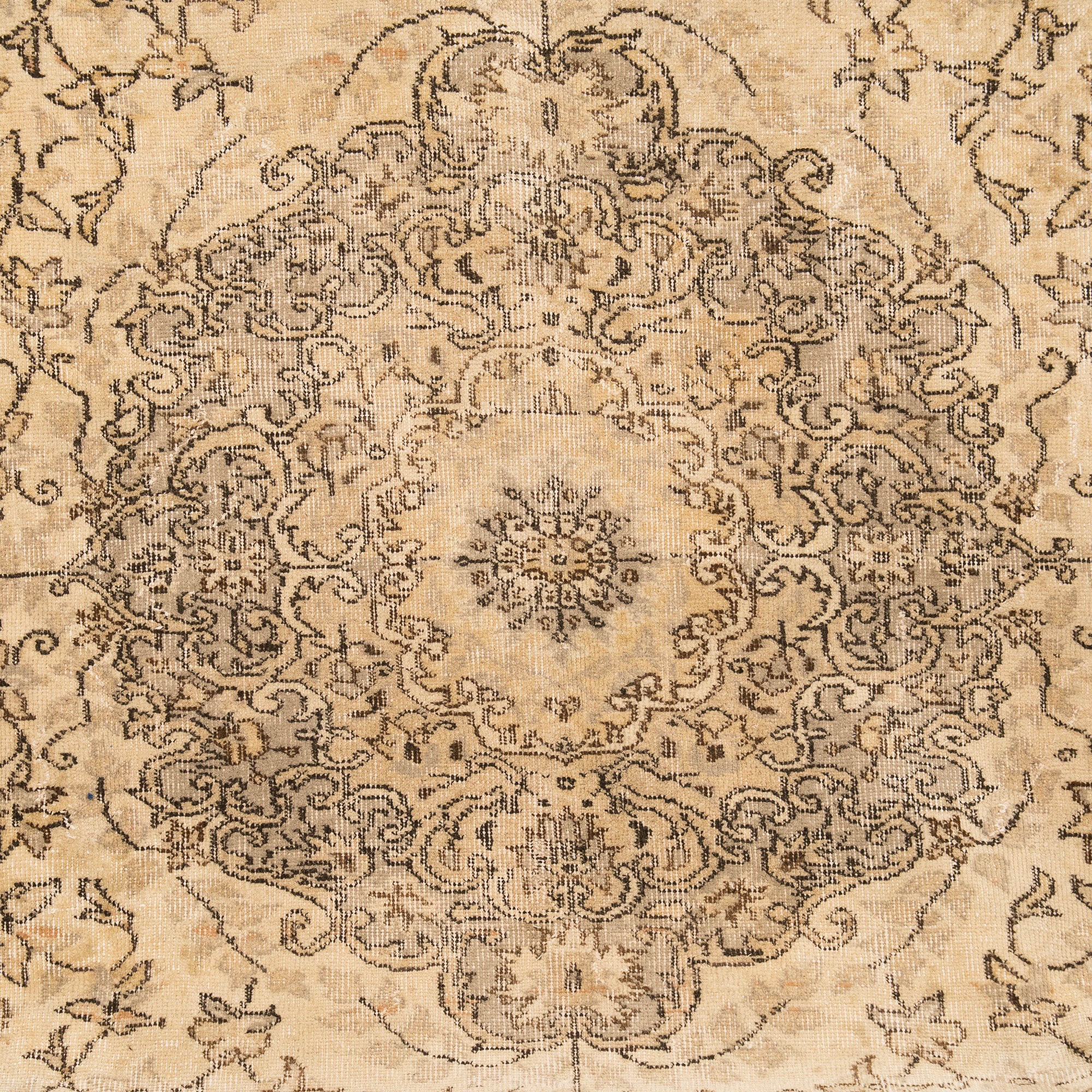 Novalise - Vintage Turkish Area Rug