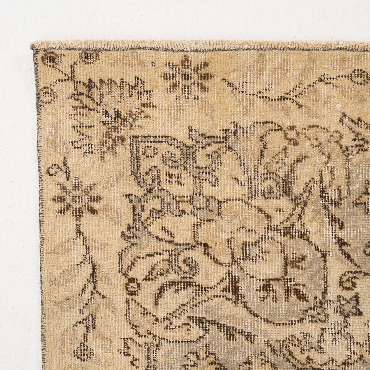Novalise - Vintage Turkish Area Rug