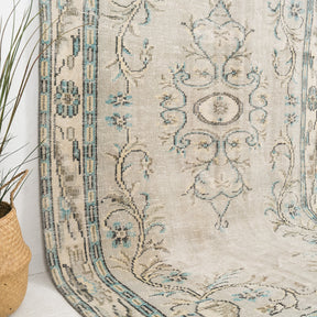 Olyrisa - Vintage Turkish Area Rug