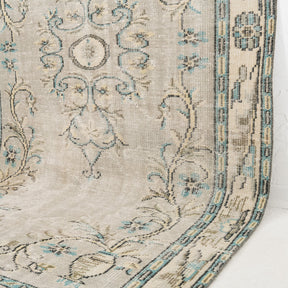 Olyrisa - Vintage Turkish Area Rug