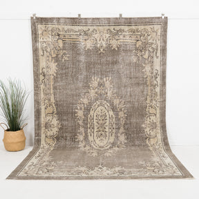 Thalivra - Vintage Turkish Area Rug
