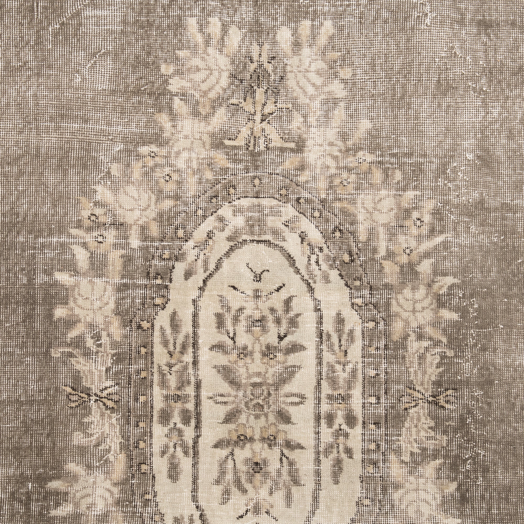Thalivra - Vintage Turkish Area Rug