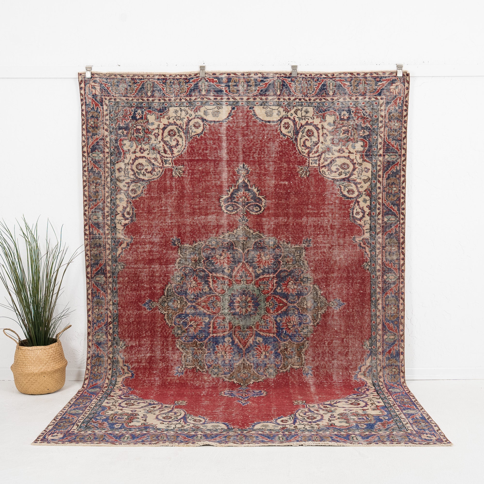 Ysalyn - Vintage Turkish Area Rug