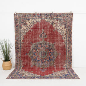Ysalyn - Vintage Turkish Area Rug