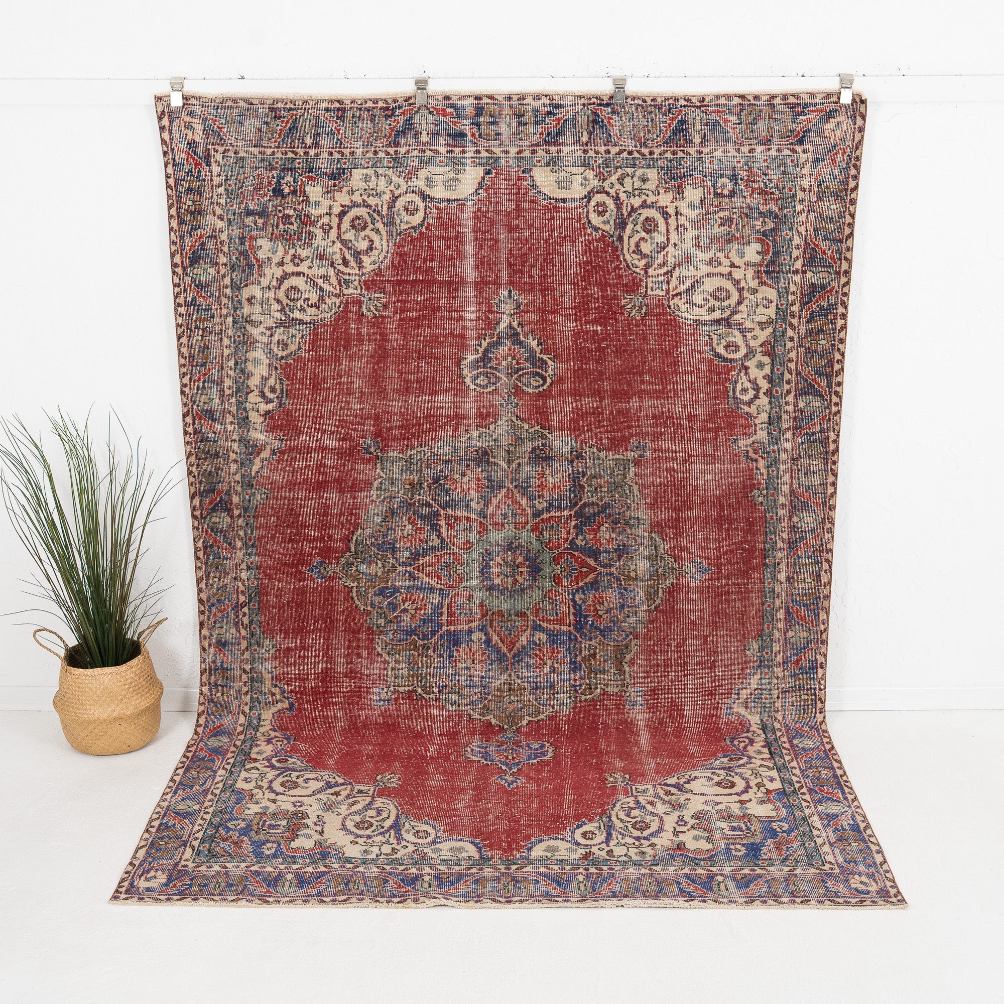 Ysalyn - Vintage Turkish Area Rug