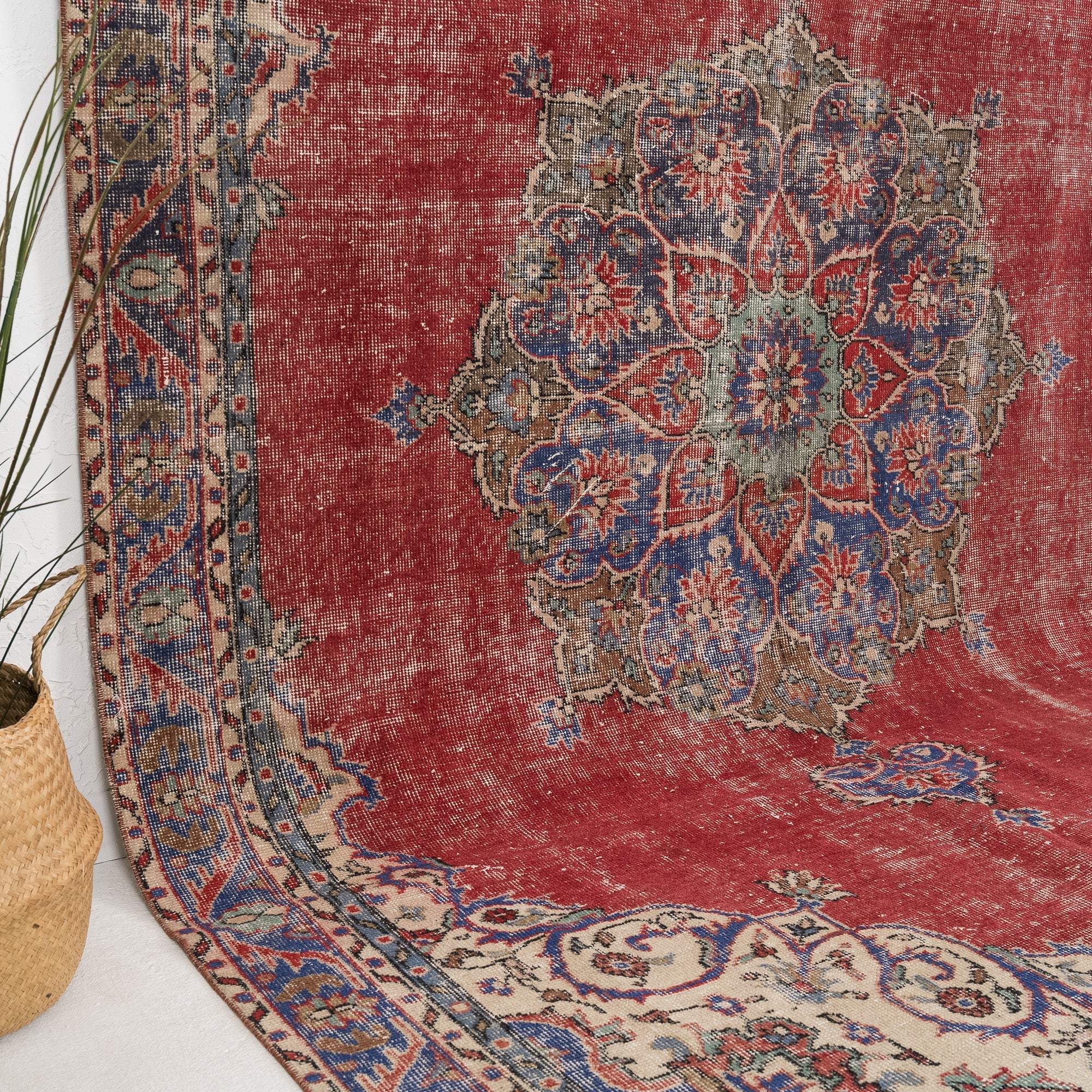 Ysalyn - Vintage Turkish Area Rug