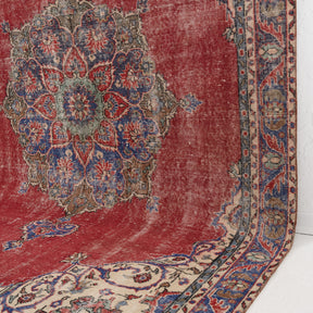 Ysalyn - Vintage Turkish Area Rug
