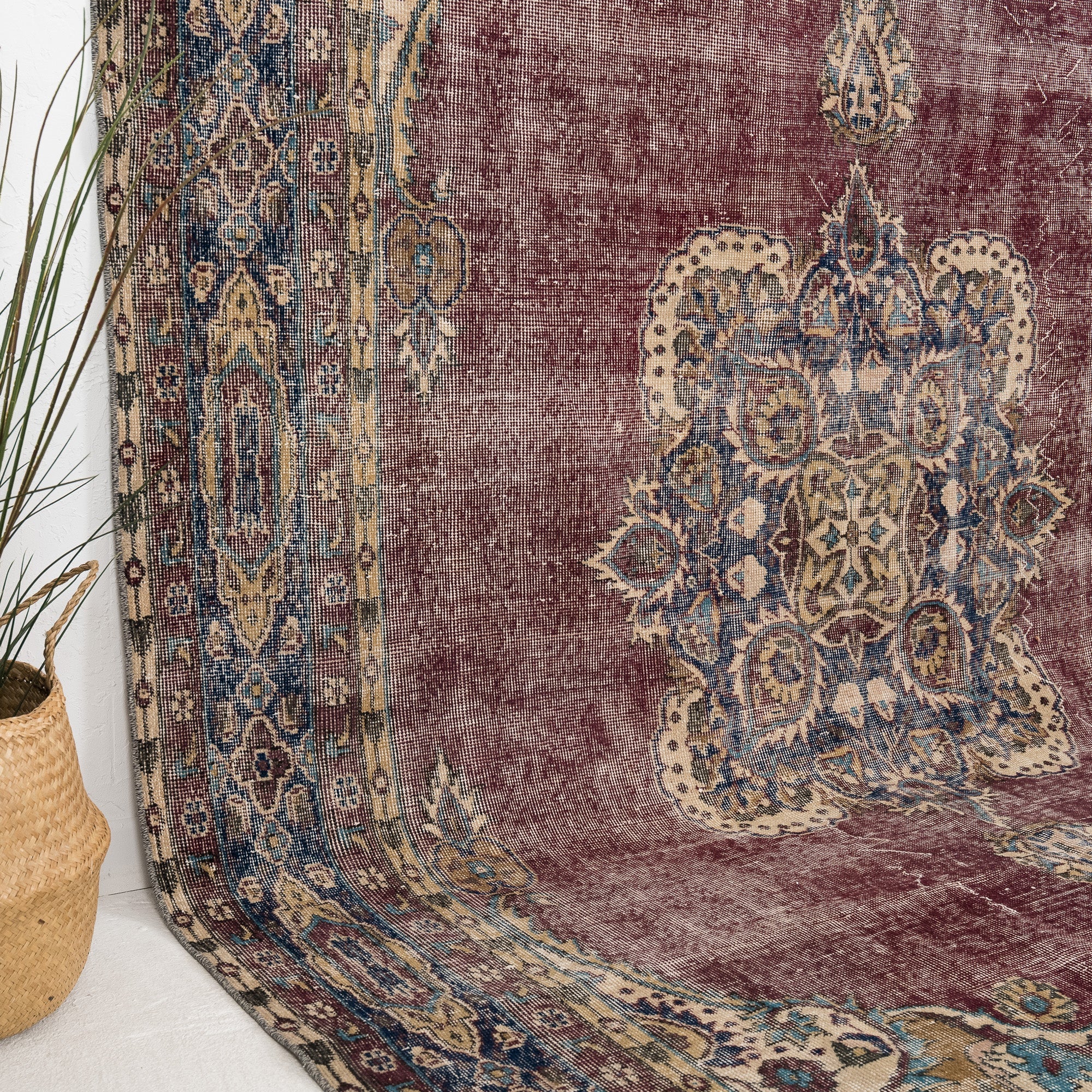 Niravelle - Vintage Turkish Area Rug